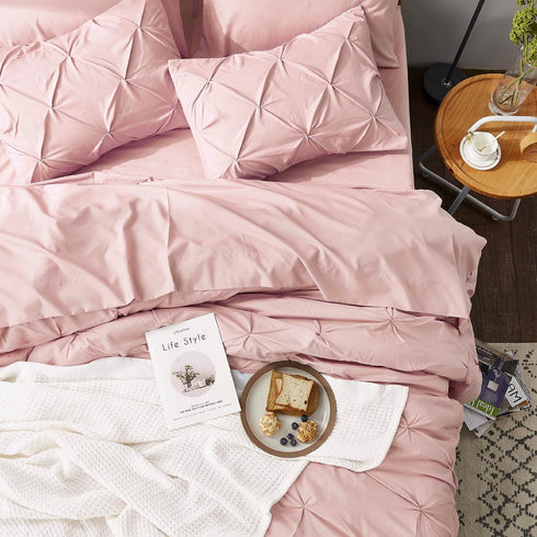 Marquis Luxurious Pinch Pleated All-Season Comforter With  Pillow Shams